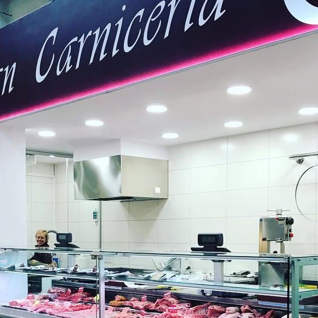 Parada real de Roman Carniceria al mercat